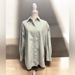 Everlane button down shirt‎